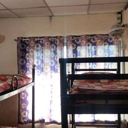 Care Dormitory Mumbai Dış mekan fotoğraf